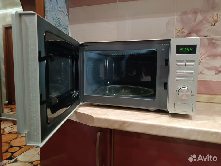 Микроволновая печь Midea AM720C4E-S