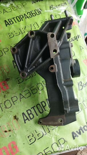 Лапа кронштейн двигателя пежо 406