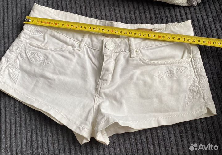 Шорты bershka белые