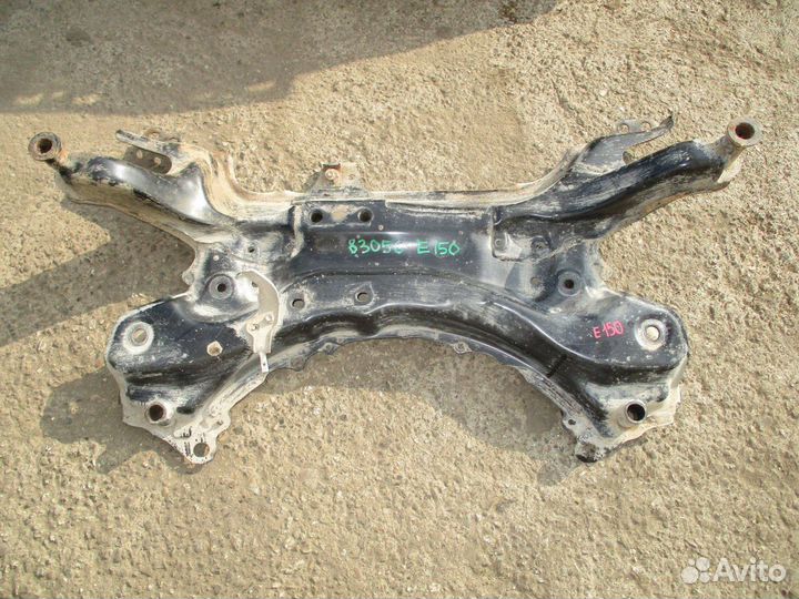 Балка подмоторная Toyota Corolla (E150)