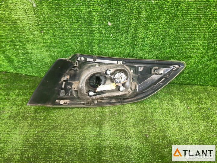 Фонарь задний левый mazda axela