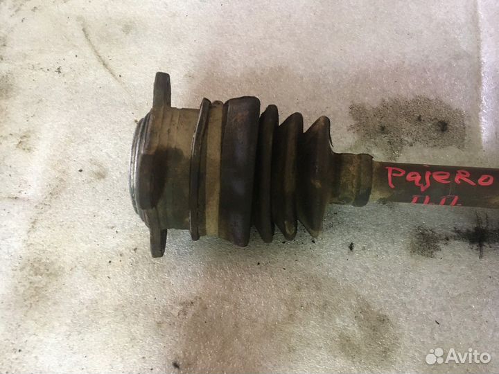 Полуось (привод) передний правый