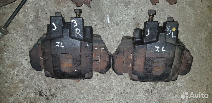 Суппорта задние jeep grand cherokee WJ