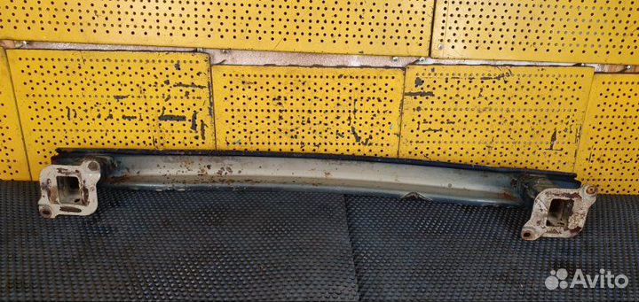 Усилитель бампера задний Skoda Fabia