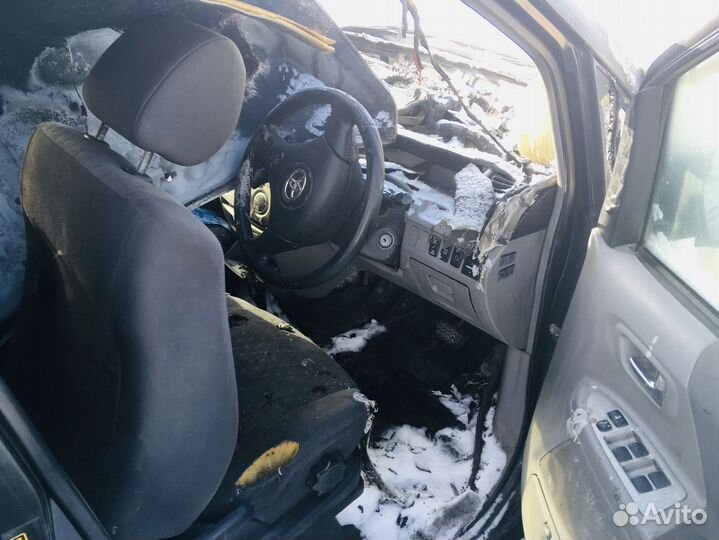 Toyota Noah/Voxy (R60) по запчастям