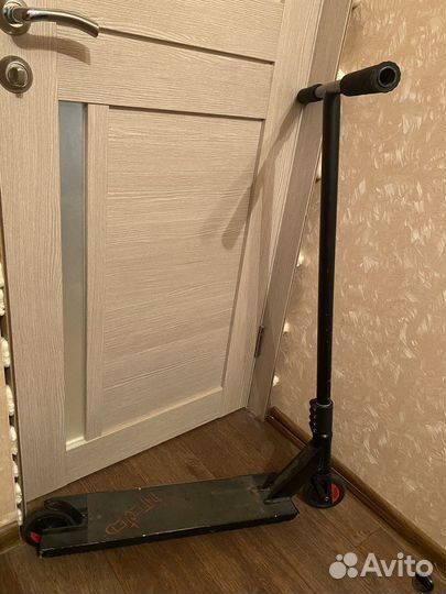 Трюковой самокат Tech Team Infected 2021