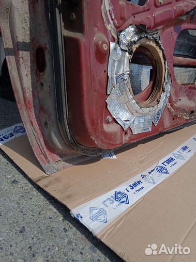 Дверь передняя правая Nissan Terrano 2 Ниссан