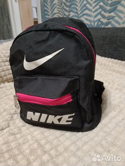 Рюкзаки и сумки пакетом