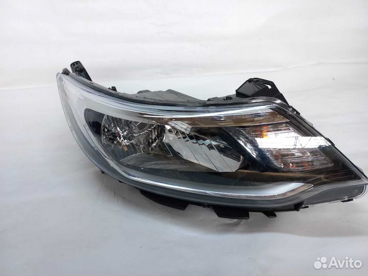 Фара передняя Kia Rio 2014-2017 правая