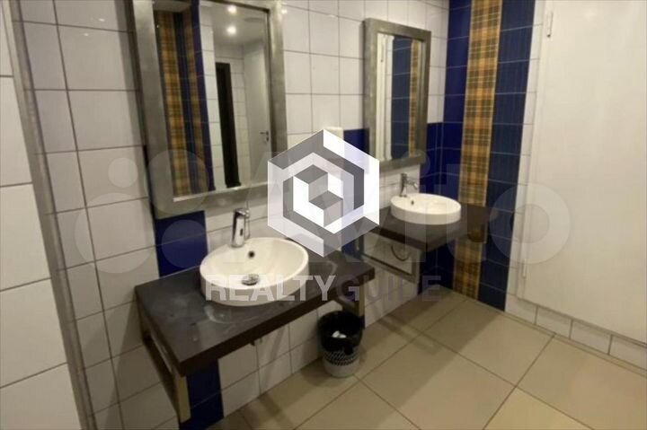 687 м2 Бизнес-центр 