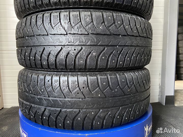 Bridgestone Ice Cruiser 7000 235/65 R17 108T