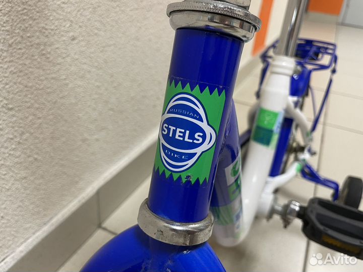 Детский велосипед 12 с дополнительными колесиками