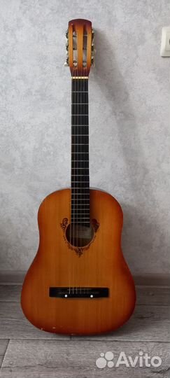 Акустическая гитара 6 сторун 