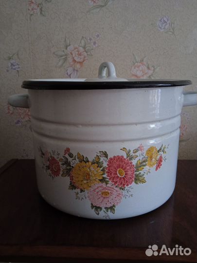 Кастрюли эмаль, сковороды алюм. дуршлак,разное