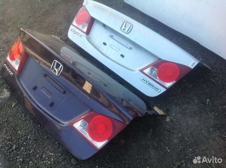 Крышка багажника Honda Civic 4D FD 2006-2011