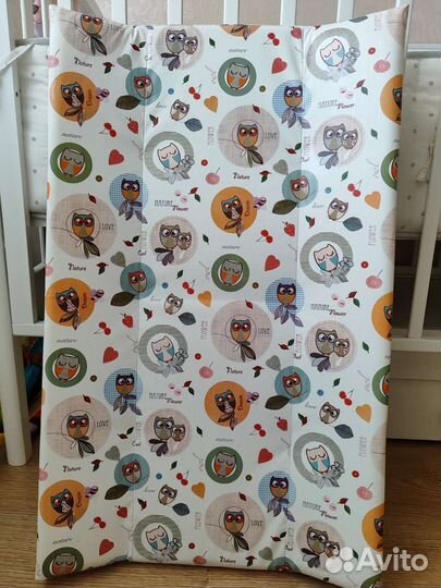 Пеленальная доска на кроватку