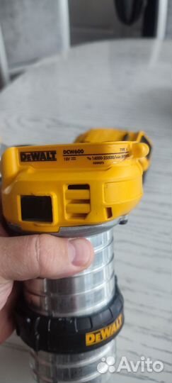 Фрезер dewalt DCW 600