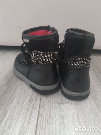 Ботинки демисезонные для девочки 23 размер