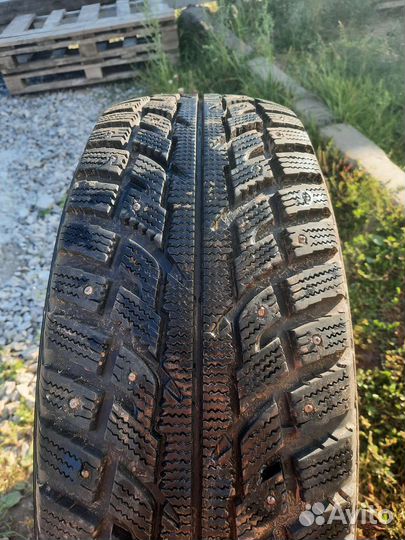 R16 Marshal I'Zen RV Stud KC16 245/70, PCD 5x114.3 DIA 108
