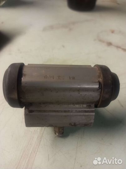 Ford fusion задний тормозной цилиндр