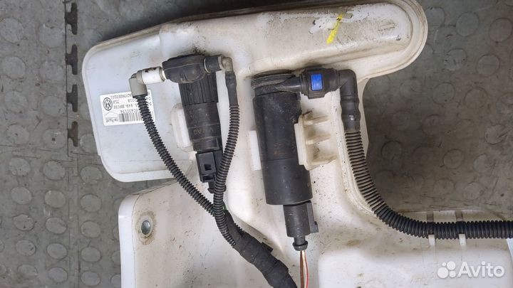 Бачок омывателя Skoda Karoq 2017, 2018