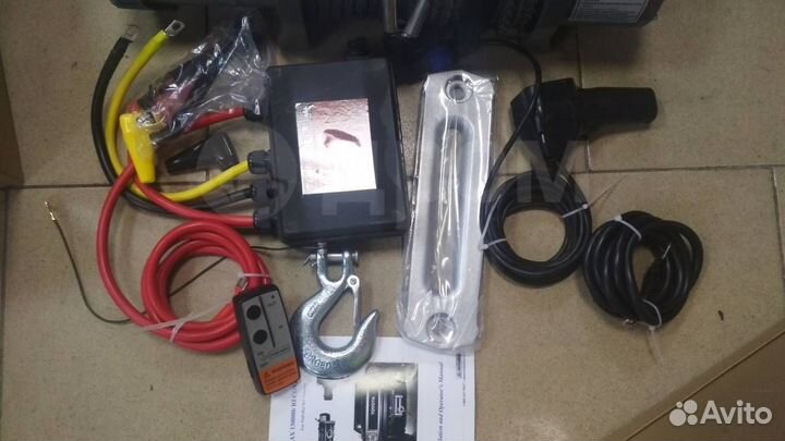 Лебедка автомобильная.Electric Winch 12000LBS Кевл