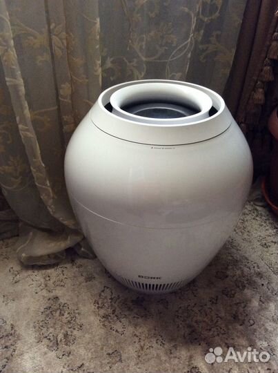 Воздухоочиститель - увлажнитель Bork A802 Rain