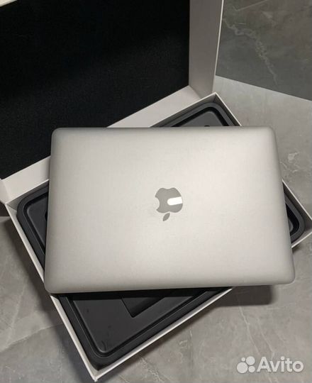 Apple MacBook Air 13 2017 256 ssd