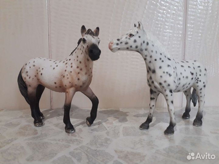 Семьи лошадей Schleich