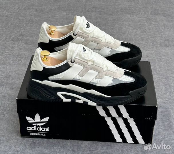 Кроссовки adidas