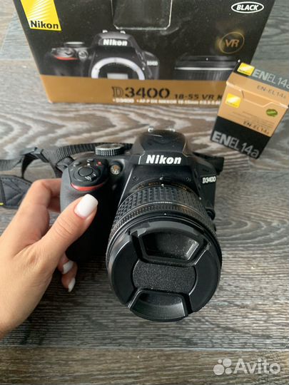 Зеркальный фотоаппарат Nikon D3400