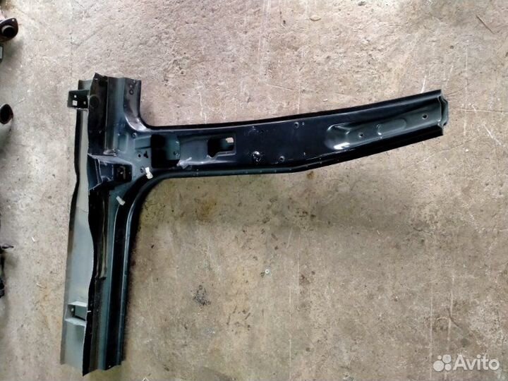 Стойка кузова средняя левая Bmw X5 E53 M54 2006