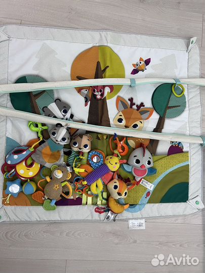 Развивающий коврик tiny love