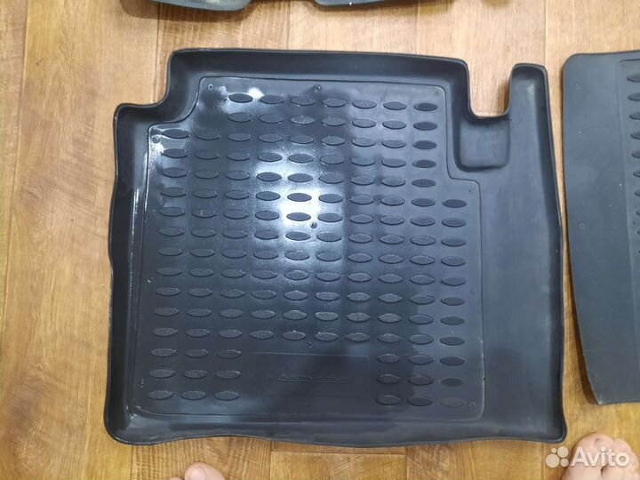 Коврики на Honda CR-V 2 поколения