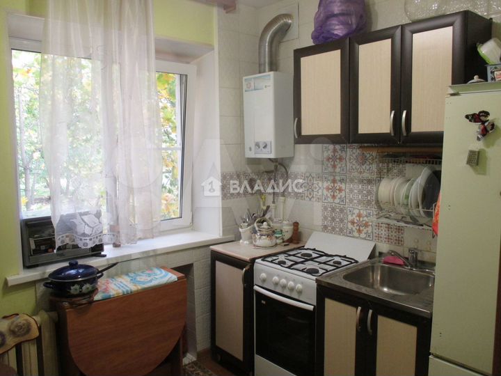 2-к. квартира, 41 м², 2/4 эт.
