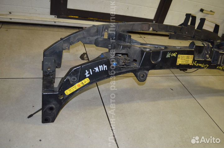 Телевизор передняя панель Land Rover Discovery 3