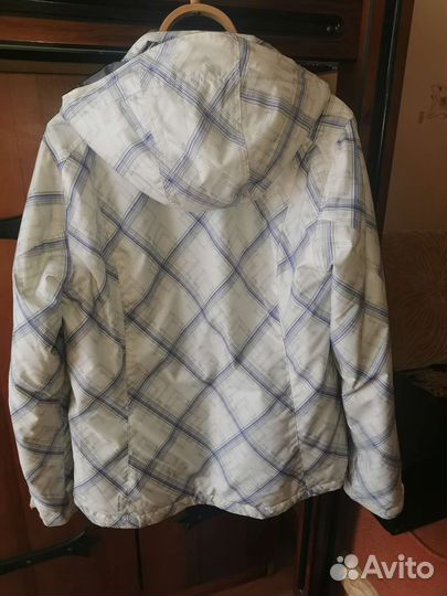 Куртка демисезонная женская 46 размер