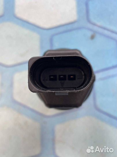 Датчик скорости 357919149B