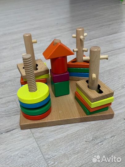 Развивающие игрушки