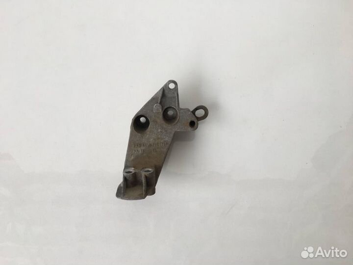 Кронштейн опоры двигателя левый Лада Гранта 8кл