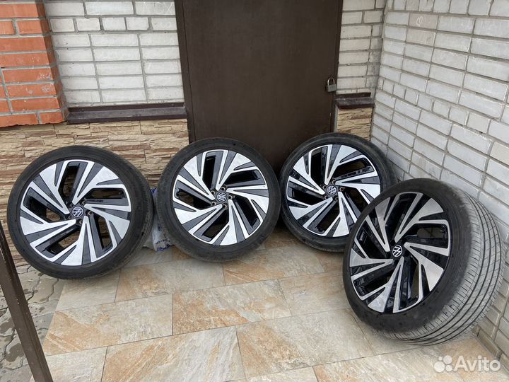 Оригинальные колёса R21 Volkswagen ID.6