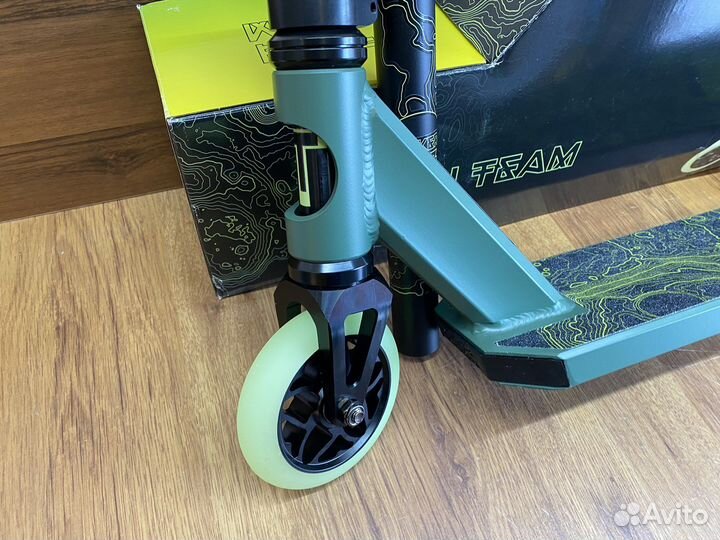 Самокат трюковой tech team duker 303. 2 цвета