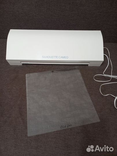 Режущий плоттер silhouette