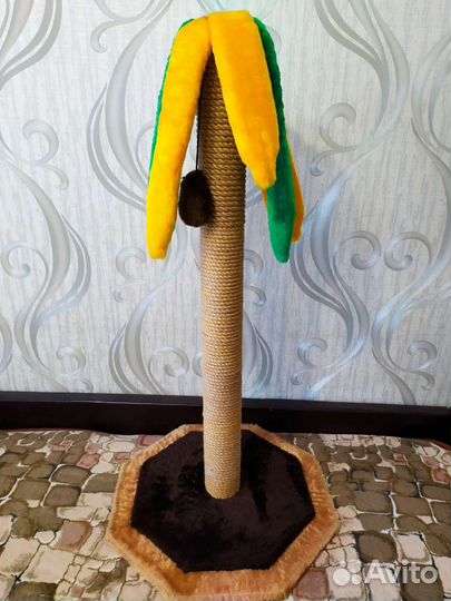 Когтеточка 55см.высота. новая