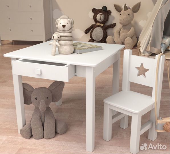 Белый столик и стульчик