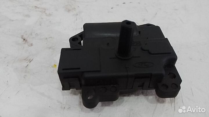 Сервопривод,моторчик заслонки печки Ford Focus