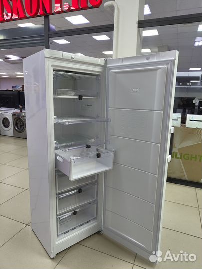 Морозильный шкаф Indesit 250л