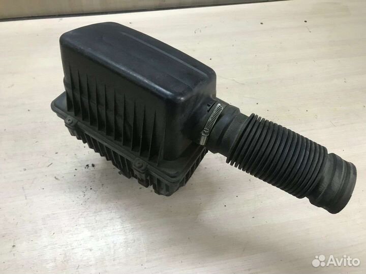 Корпус воздушного фильтра Peugeot 307