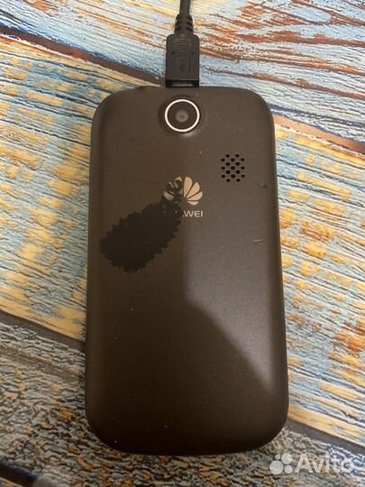 HUAWEI Ascend Y101, 512 МБ