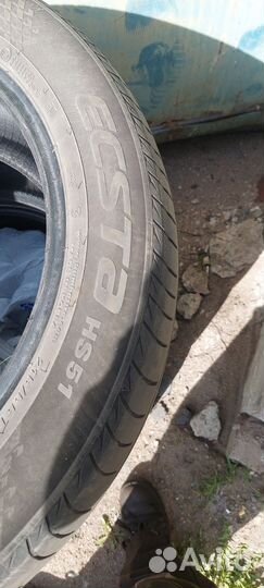 Kumho Ecsta HS51 215/55 R17 V